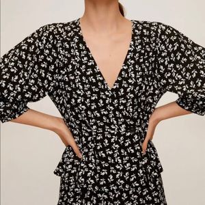 Mango floral wrap top